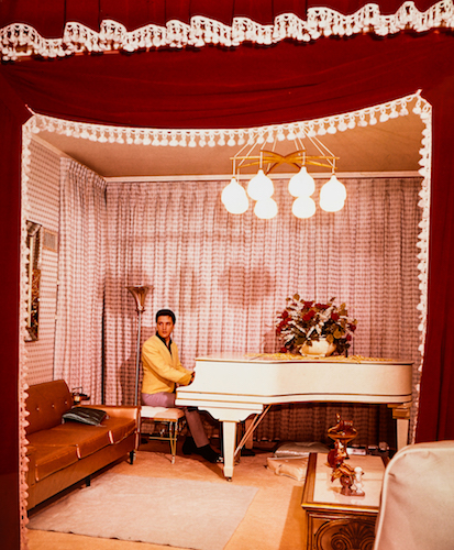 3 Elvis White Piano v3
