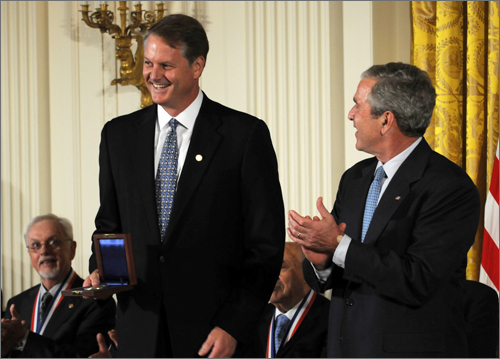 John Donahoe with President George W. Bush