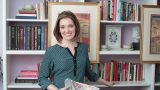 Betsy Helmuths Affordable Interior Design Headshot